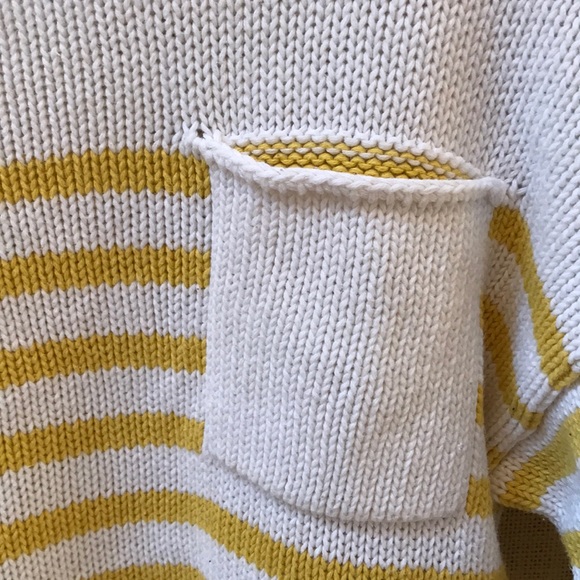 Forever 21 girls super cute sweater - Picture 2 of 5